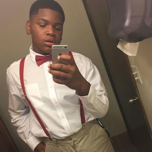 Meet your Posher, Deandre